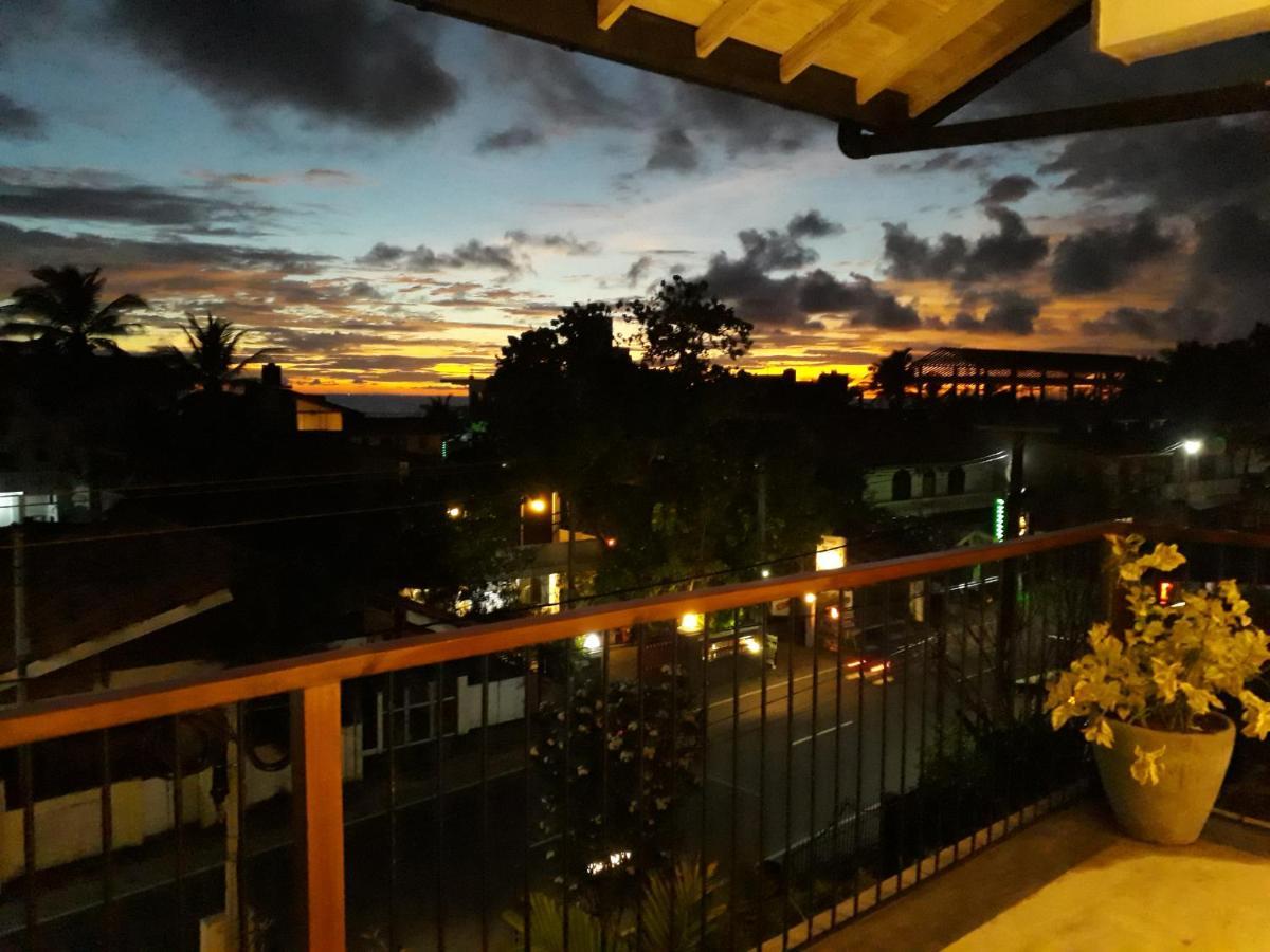 Temptation Hotel Hikkaduwa Bagian luar foto